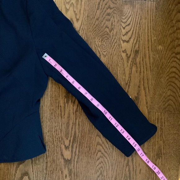 MELANIE LYNE Blazer Navy Blue. Size 8. - Picture 7 of 7